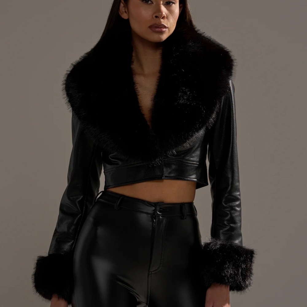Akira Giselle Crop Moto Blazer size L
